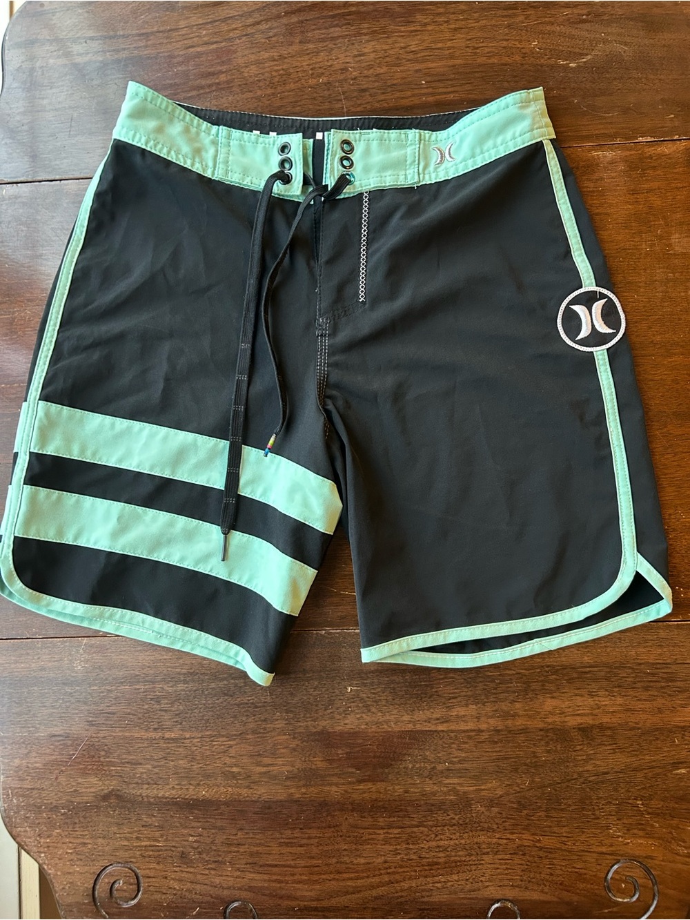 Hurley Boys Black & Mint Swim Shorts | Youth Size 10–12 Board Shorts